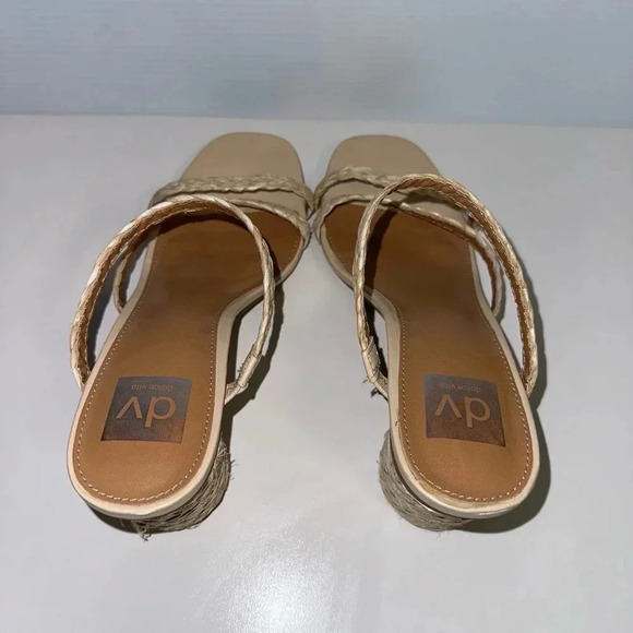 Women's DV by Dolce Vita Sandals, Size 7, Beige Straw Straps - Picture 11 of 14